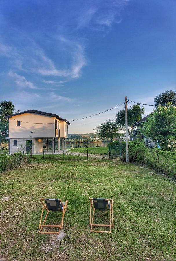 Danube Fairy Villa Futog Exterior photo